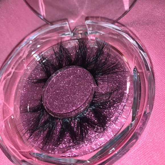 Nally  - mink eyelashes - Picture 2 of 2